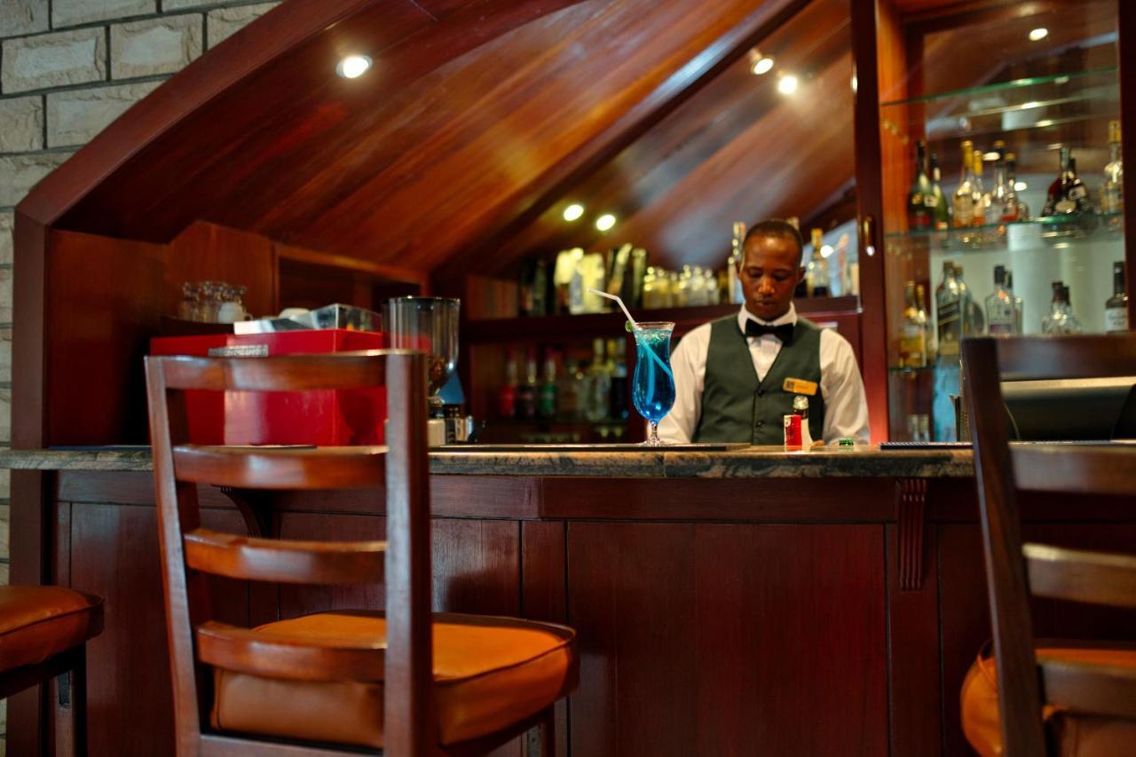 Kibo Palace Hotel Arusha Bagian luar foto