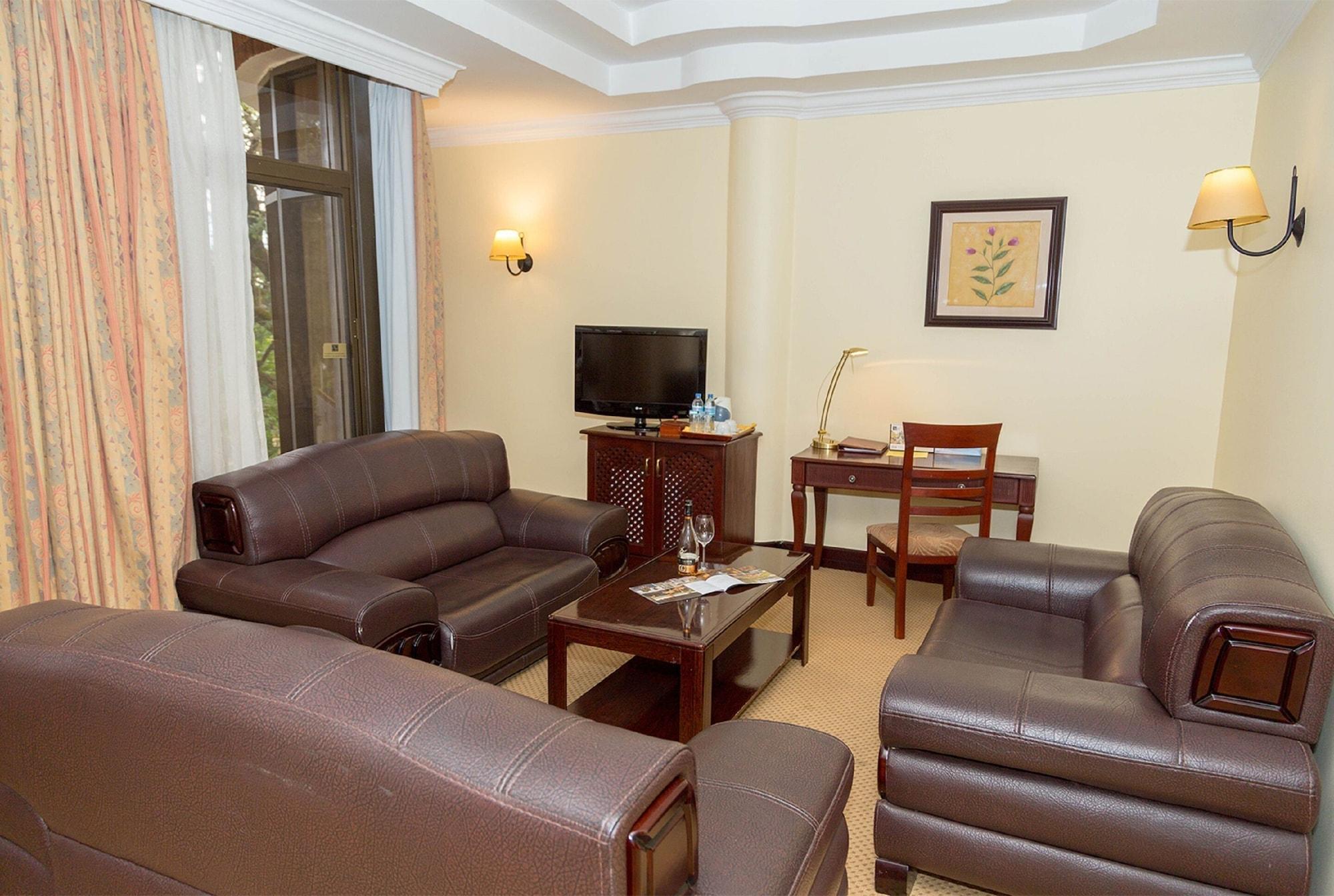 Kibo Palace Hotel Arusha Bagian luar foto